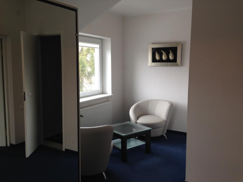 Luka Hotel Marijampolė Szoba fotó