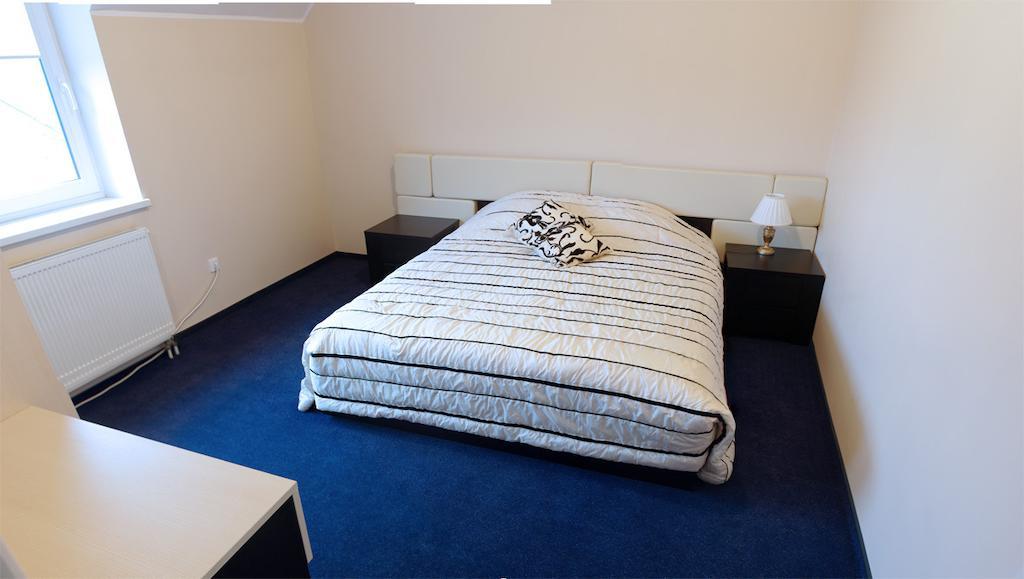 Luka Hotel Marijampolė Kültér fotó