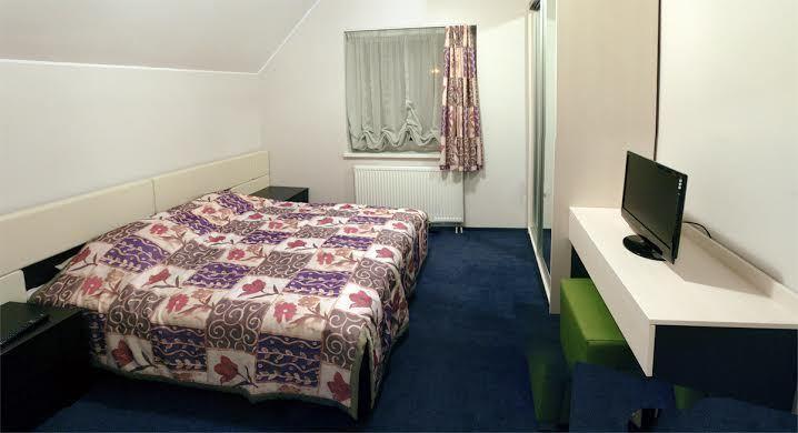 Luka Hotel Marijampolė Kültér fotó